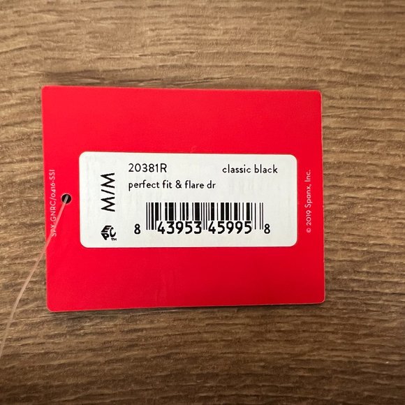 NEW Spanx Perfect Fit & Flare Minidress Black - Picture 8 of 16